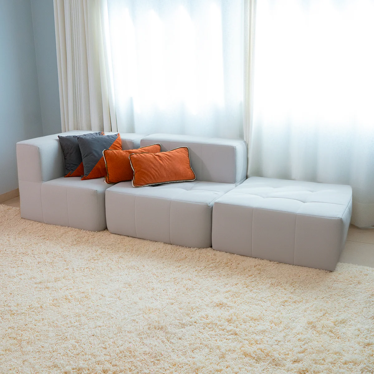 Sofá Modular Boucle Cinza - 2 Lugares - 1 Canto com Apoio de Pé - Image 3